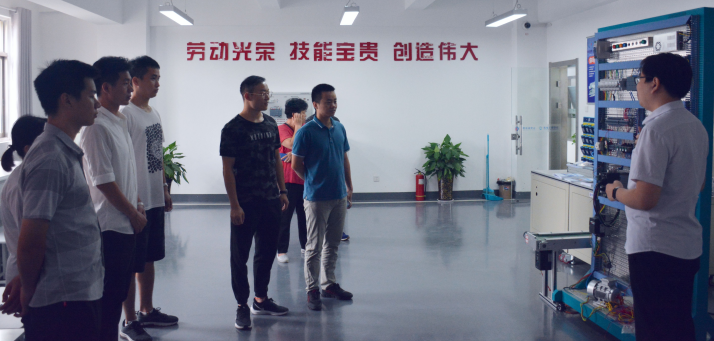 1567733437(1).png 1567733437(1).png